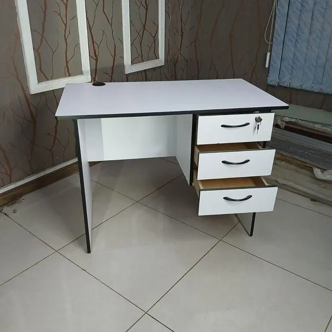 NEW ARRIVALS! Office Desk 1 Metre White, Durable Home Office Workstation with 3 Drawers and Key Lock,Comfortable Modern Study & Writing Table for Laptop Use, Strong Stable Space-Saving Design for Home