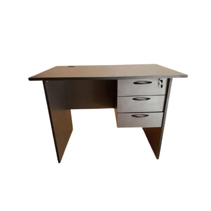 (brand new)1M Office Desk with 3 Storage Drawers, Computer & Workstation Study Table, Durable Home Office Writing Desk with Spacious Top, Modern Compact Design for Laptop, Study, and Office Use