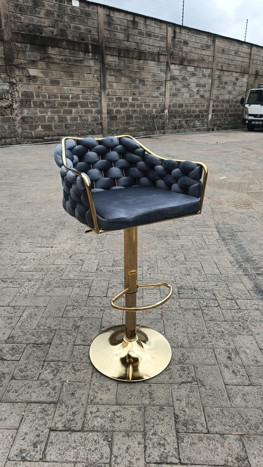 BRAND NEW!! Gold Metal Counter Bar Stools KitchenCHAIR Luxury Designer Backrest Bar ISLAND Taburete Alto Home Furniture lounge KITCHENSTOOLS BAR STOOLS Generic 16 Scale Round Swivel Chair Pub Barstool