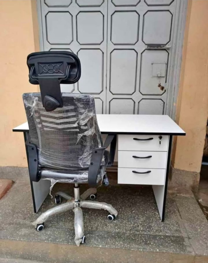 (brand new)Modern Office Desk 1.2 Meter Office Chair with headrest Set Office Study Desk with Ergonomic Office Chair Durable Comfortable Home & Office Brown/White/grey