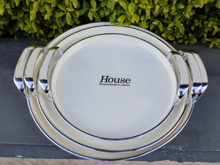This elegant serving tray set combines modern sophistication with practical functionality, making it a beautiful addition to any home. F