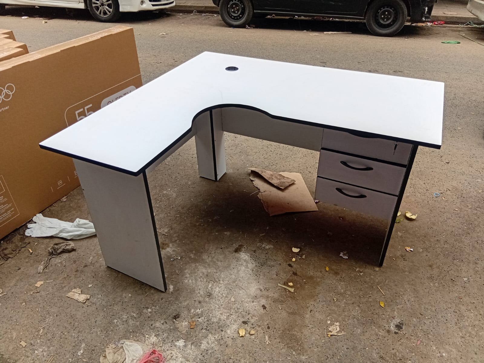 1.2m L-Shaped Office Study Table/Desk — a modern and space-saving workstation designed for productivity and organization. Its L-shaped design provides a wide workin