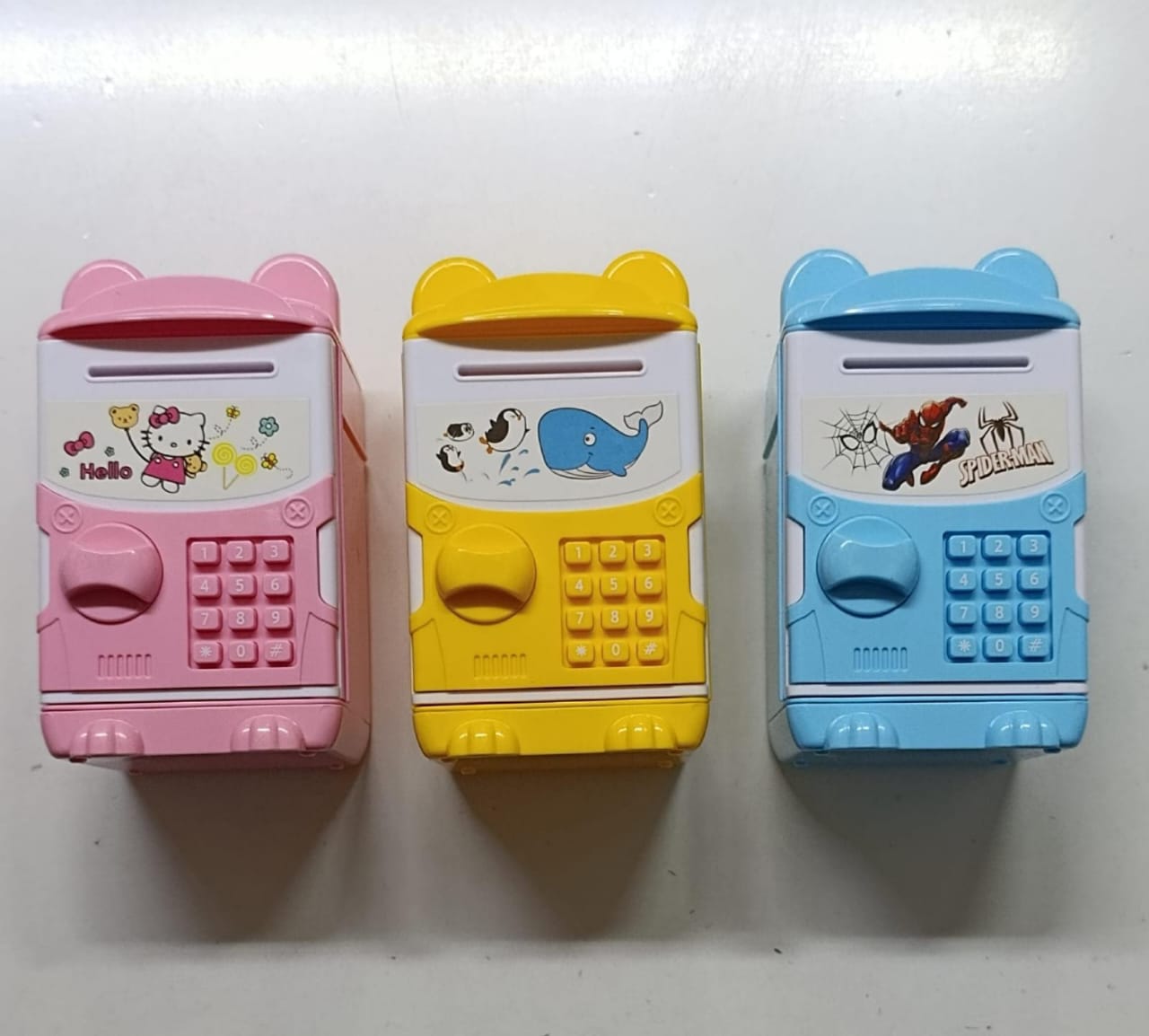 Mini Kids ATM Piggy Bank Cash Coin Saving Box with Key Lock Password Safe Deposit Money Box Counter Note Storage Children Educational Savings Bank Gift Box (13.7 x 8 x 7 cm)