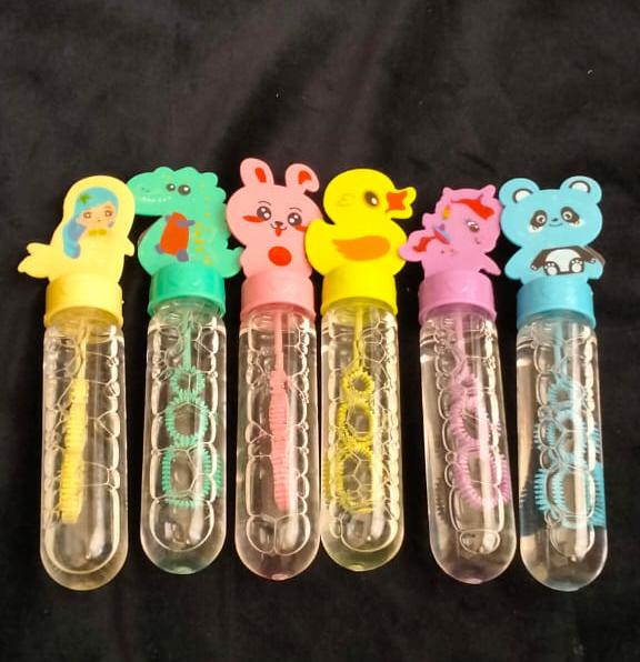 Kids Cartoon Mini Bubble Wand Toy Multi-Color Children’s Soap Bubble Stick Tube Blower Outdoor Fun Party Play Bubble Maker Safe Lightweight Portable Bubble Toy for Kids Entertainment and Outdoor Activ