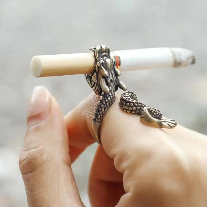 Retro Dragon Snake Rings Cigarette Holder Rack Finger Clip Smoke Cool Gadgets For Man Gifts Smoker Tools Smoking Accessories