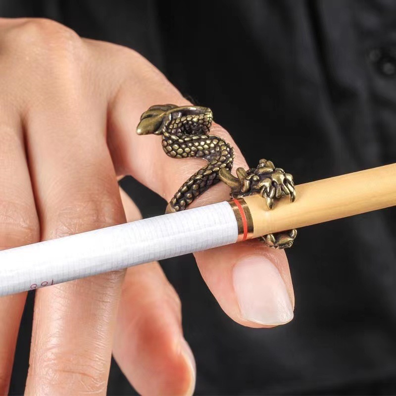 Retro Dragon Snake Rings Cigarette Holder Rack Finger Clip Smoke Cool Gadgets For Man Gifts Smoker Tools Smoking Accessories