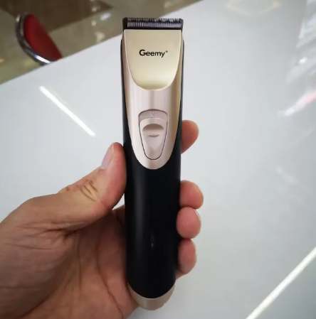 ON OFFER!! 🪒 Nova Rechargeable Shaver 🪒 Enjoy smooth, precise grooming with the Nova Rechargeable Shaver, designed for effortless shaving at home or on the go. Compact, powerful, and easy to use.