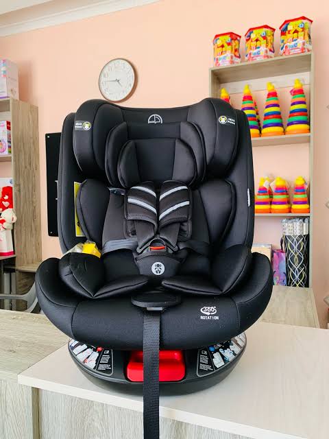 360° Rotating Baby Car Seat with 5 Point Harness Adjustable Head Protection Wide Twist Free Straps Front Harness Adjustment Comfortable Toddler Safety Seat for Babies and Kids