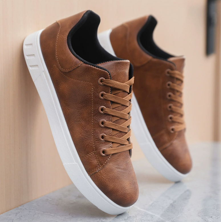 Men's fashion grey sneakers mesh surface outdoor sports shoes Students comfortable shoes Boys walking shoes hiking shoes running shoes Casual shoes Local fast delivery