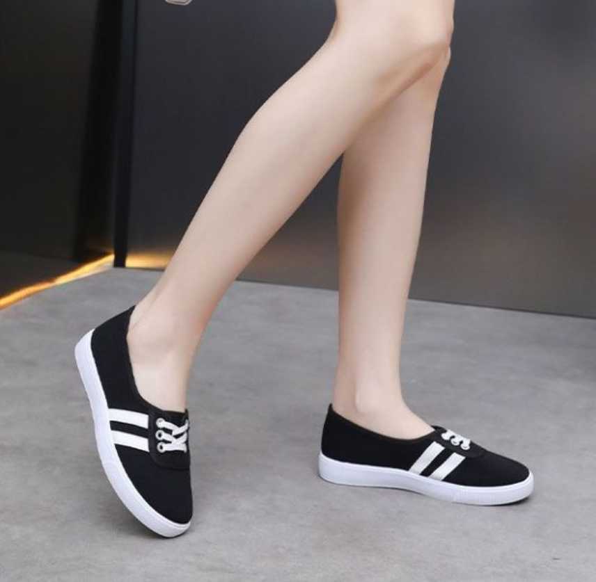 Women's athletic shoes ballet flats canvas shoes breathable and non-slip athletic shoes skateboard shoes sports shoes Girl shoes Local fast delivery