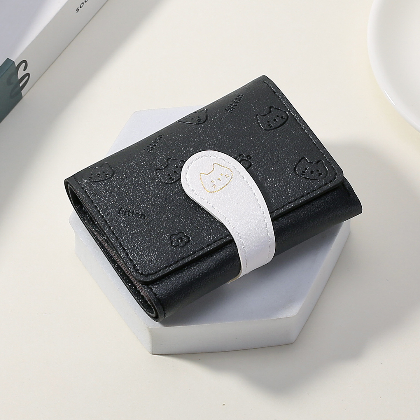 Cute Cat Tail Trifold Wallet for Women Wallet Card Holder Wallet Coin Purse Wallet Small PU Leather Ladies Bags Wallet Girl Short Wallet Snap Closure