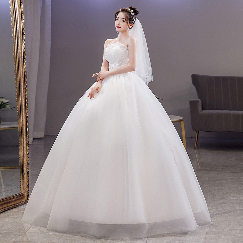 French Style White Satin Strapless Light Wedding Dress New Minimalist Elegant Bridal Gown Fitted Waist Slimming Design with Moderate Length Forest Style for Wedding & Travel Photoshoot
