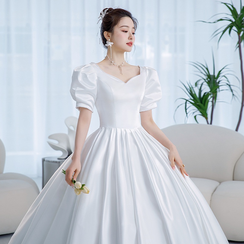 2026 New Luxury French Style Satin Wedding Dress Floor-length Minimalist Figure-Flattering High Quality Bridal Gown
