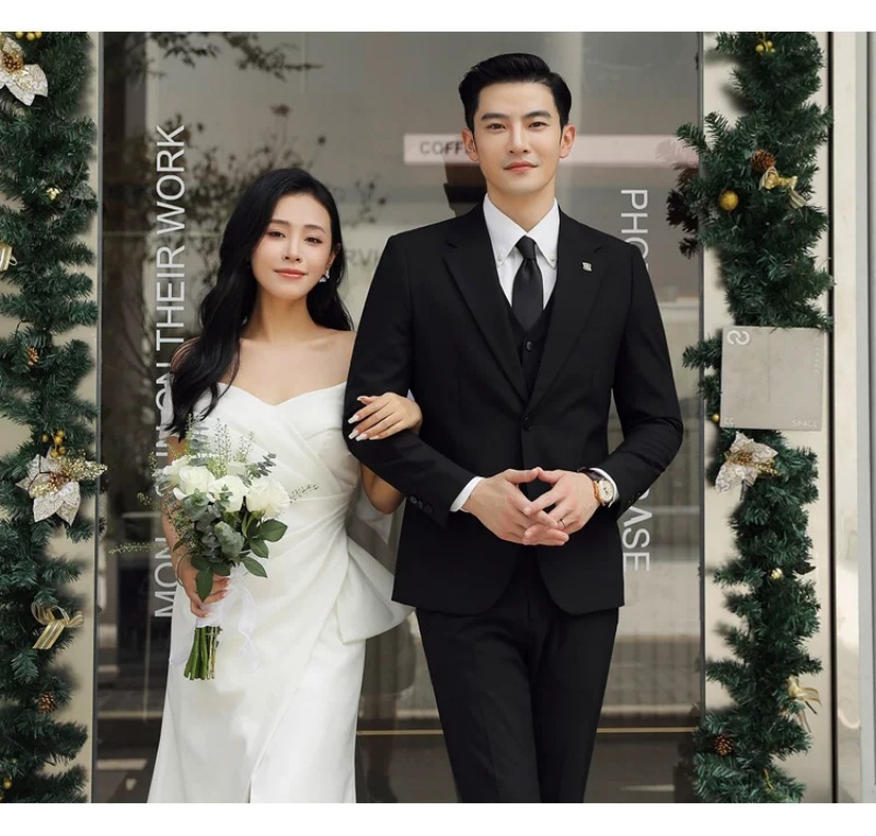 Hot Selling High Quality Men 4Pcs Suit Set Luxury Groom Wedding Dress Formal Business & Banquet Outfit