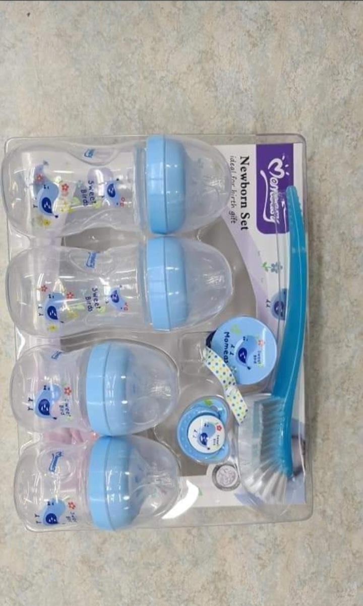 8PCS Newborn Baby Feeding Bottle Gift Set - BPA Free Baby Bottles, Pacifier, Bottle Brush & Feeding Accessories (Blue)
