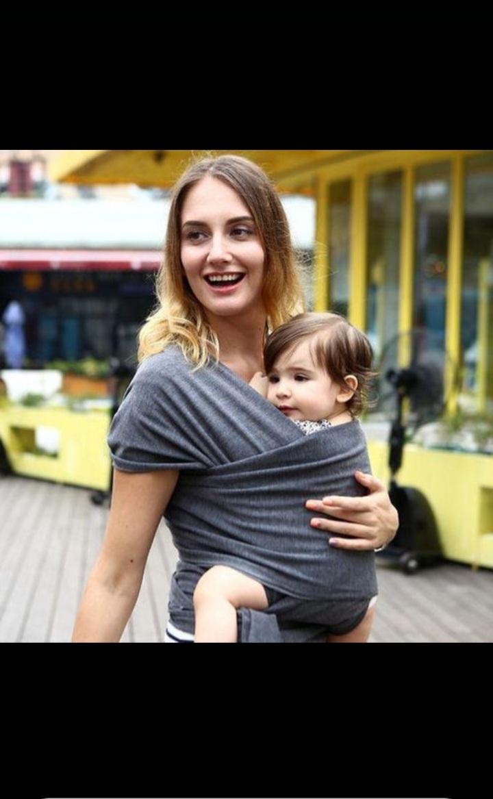 Soft Baby Wrap Carrier Sling – Newborn to Toddler Adjustable Kangaroo Carrier for Hands-Free Breastfeeding & Comfortable Baby Wearing – Grey