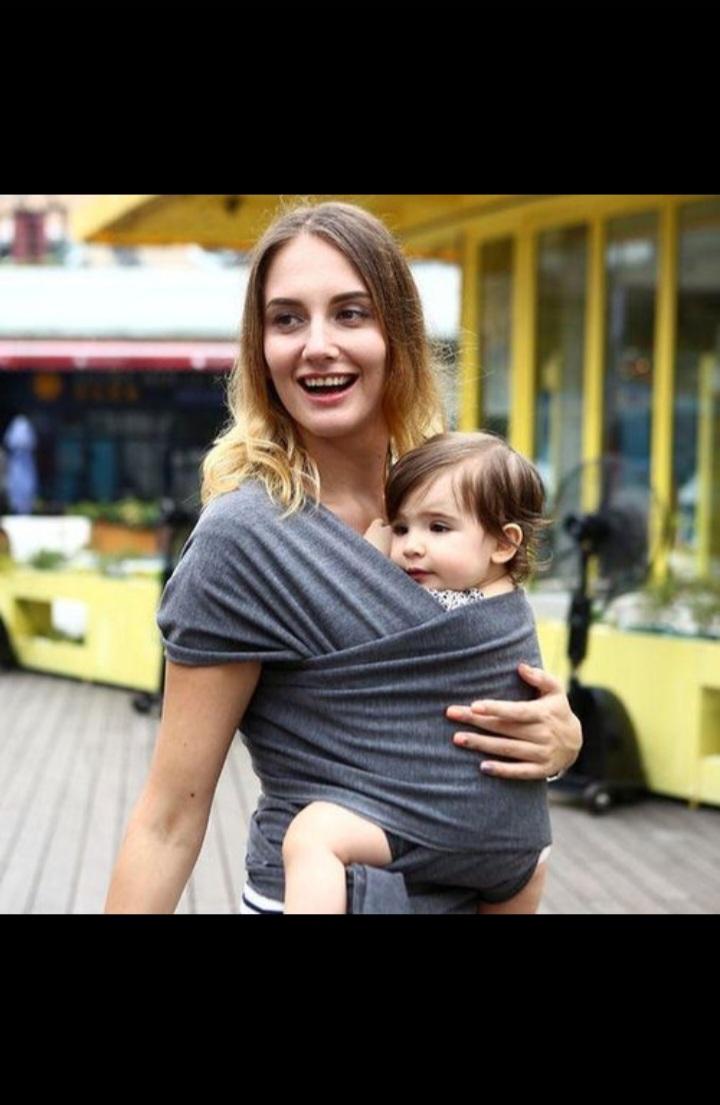 Soft Baby Wrap Carrier Sling – Newborn to Toddler Adjustable Kangaroo Carrier for Hands-Free Breastfeeding & Comfortable Baby Wearing – Grey
