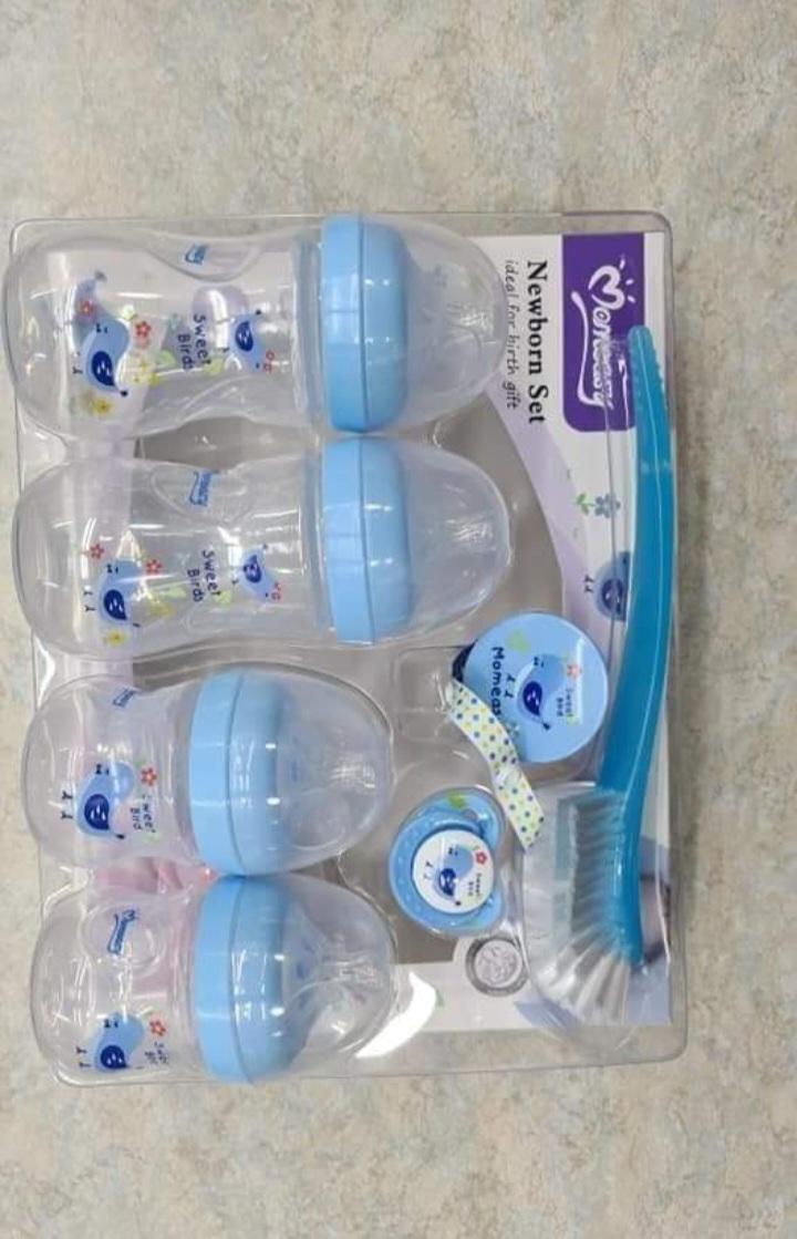 8PCS Newborn Baby Feeding Bottle Gift Set - BPA Free Baby Bottles, Pacifier, Bottle Brush & Feeding Accessories (Blue)