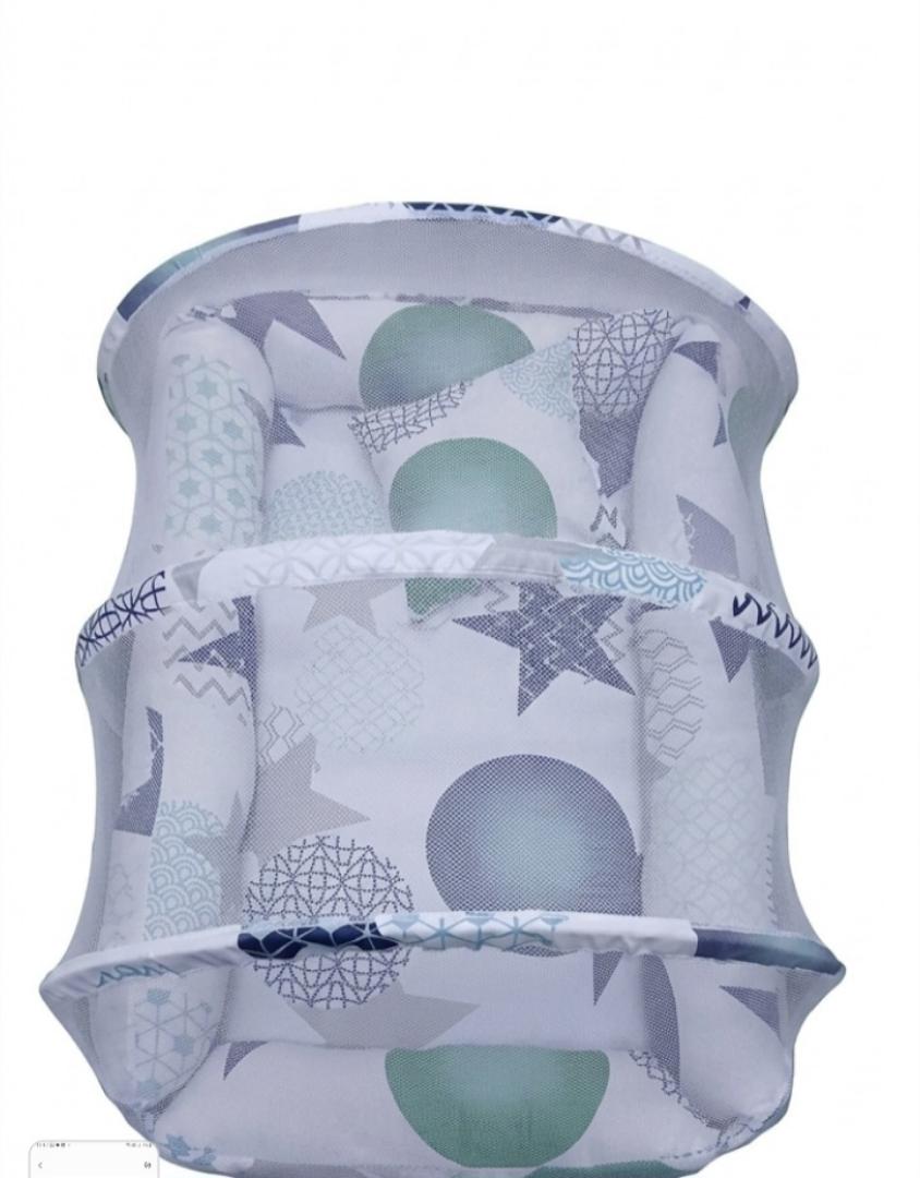 Portable Baby Nest Bed with Mosquito Net & Pillow Set – Breathable Co-Sleeping Newborn Lounger Crib (Stars & Pattern Print)