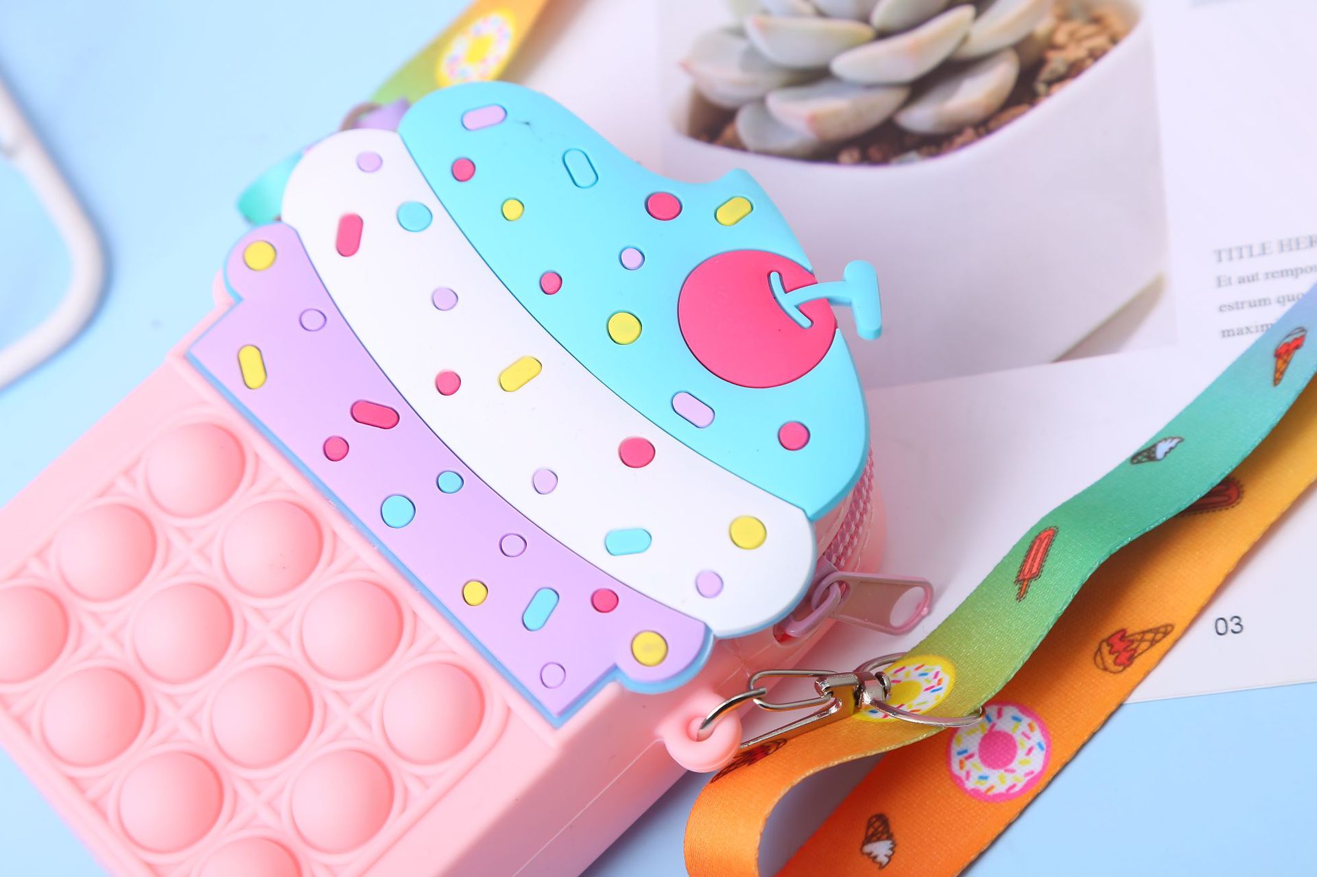 3PCS/SET Kids Fidget Toys Pop Fidget New Mouse-Proof Pioneer Princess Silicone Crossbody Wallet for Adults and Kids Cute Stress-Relief Ice Cream Design Best Christmas Gifts for Kids Girls C12