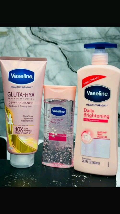 [3 In 1 Combo] Vaseline Daily Brightening Lotion+ Vaseline Vitamin B3 Body Oil + Gluta-Hya Serum Lotion. Helps To Brighten The Skin And Gives You The Glow