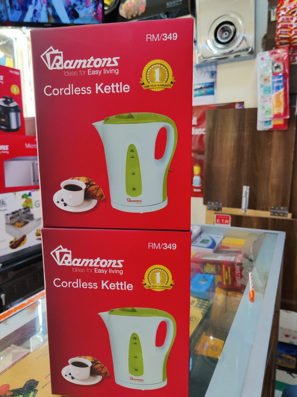 Ramtons Cordless Electric Kettle 1.7L RM349 – 2200W Fast Boil, 360° Cordless Base, Auto Shut-Off, Boil-Dry Protection, Water Level Indicator, Easy Pour Family Kettle for Home & Office