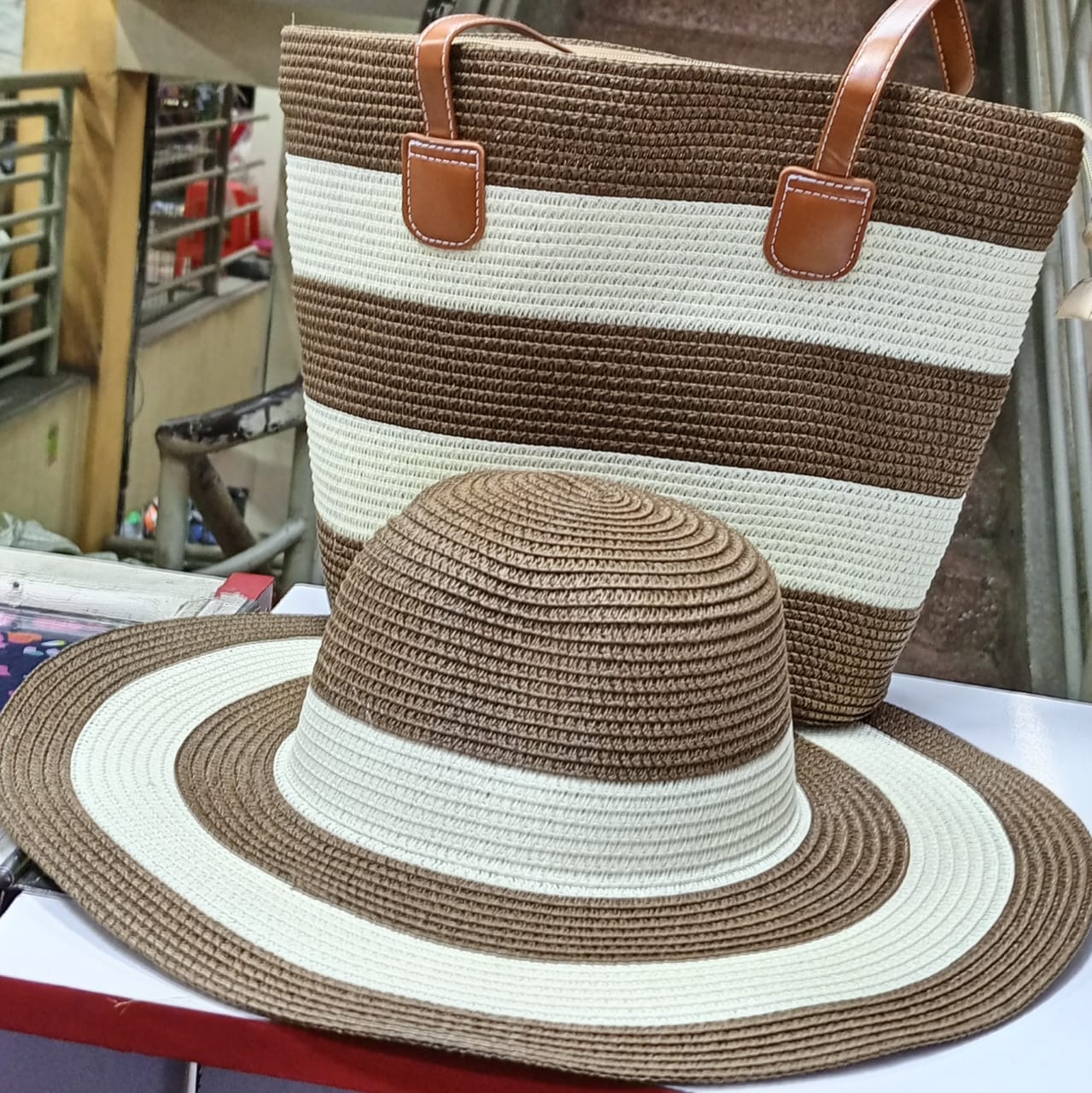 Women's Summer Straw Beach Tote Bag with Matching Wide Brim Sun Hat – Elegant Green & White Woven Handbag Set, Large Capacity Vacation Tote for Beach, Travel, Shopping & Holiday Fashion