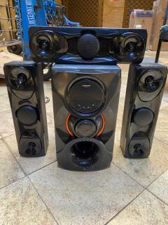 Globalstar GS-81 2.1 Channel Multimedia Speaker System with Powerful Bass