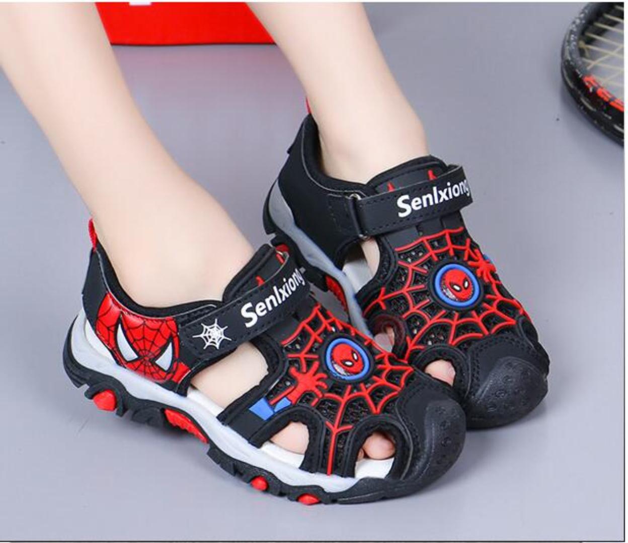 Toddlers sneakers