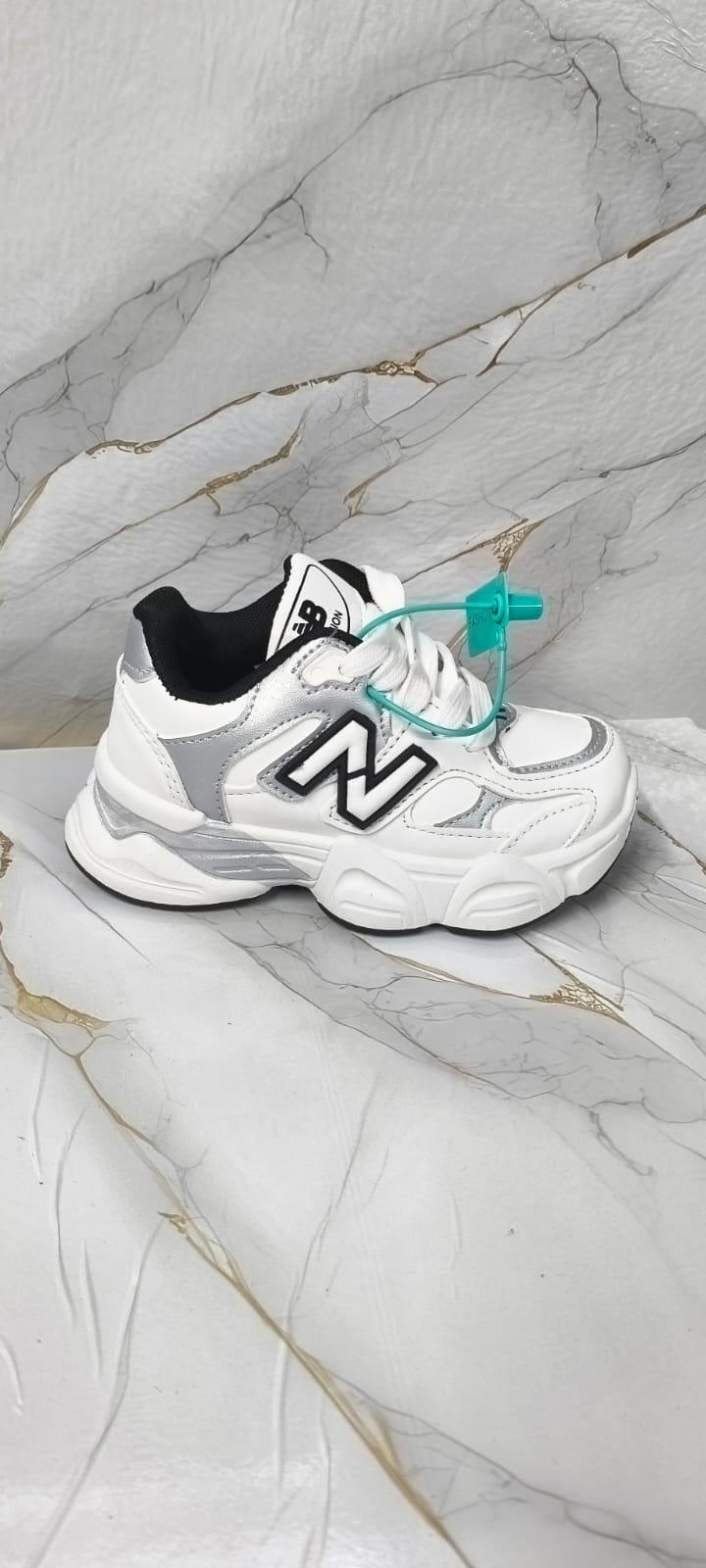 Toddlers sneakers