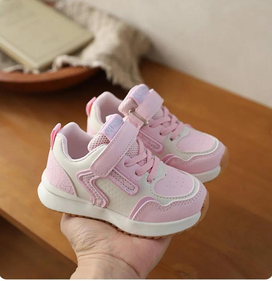 Toddlers sneakers