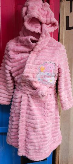 FREECE bathrope,mtumba  good quality bathrope,warm classy bathrope..stlylish for warm after bath and house resting