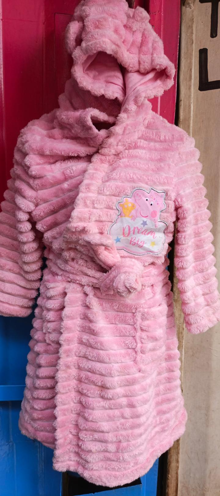 FREECE bathrope,mtumba  good quality bathrope,warm classy bathrope..stlylish for warm after bath and house resting
