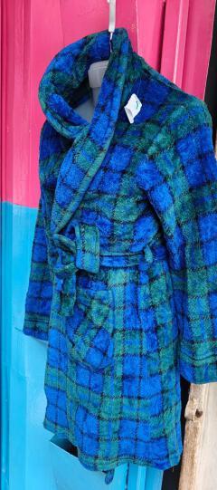 FREECE bathrope,mtumba  good quality bathrope,warm classy bathrope..stlylish for warm after bath and house resting