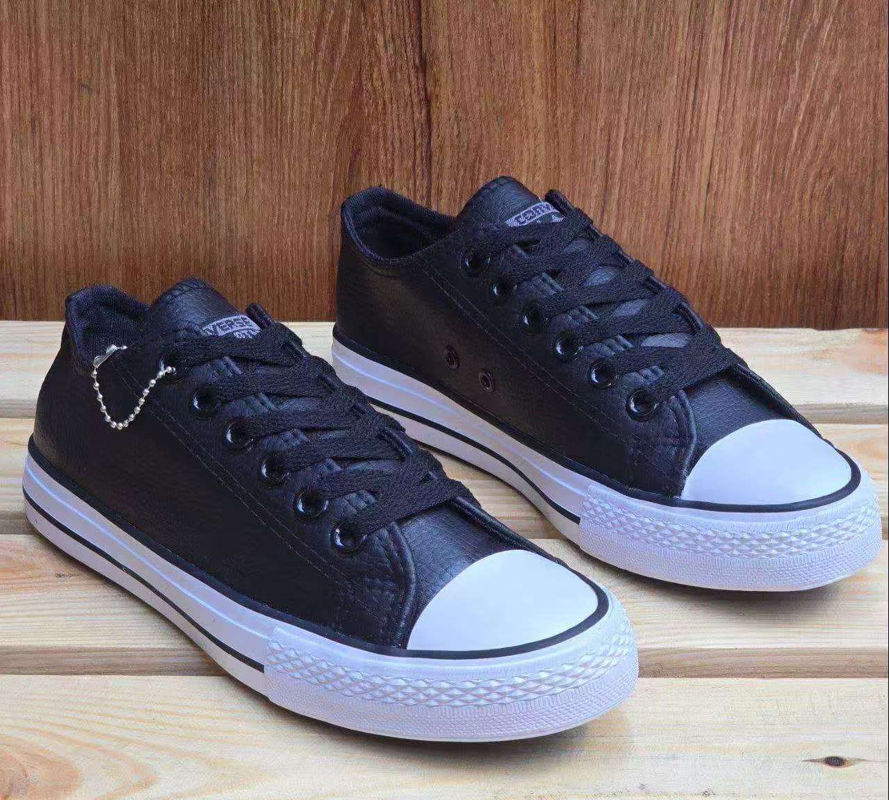 Unisex Leather Rubber Shoes Size 37–42 Comfortable Casual Sneakers Durable Non Slip Fashion Shoes Lightweight Everyday Walking Travel and Outdoor Footwear