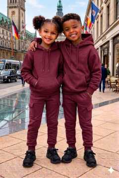 Kids Warm Tracksuit Set Hoodie and Matching Sweatpants Comfortable Children Sportswear Outfit Soft Casual Wear for Boys and Girls Everyday Fashion Ages 3 to 12 Years.