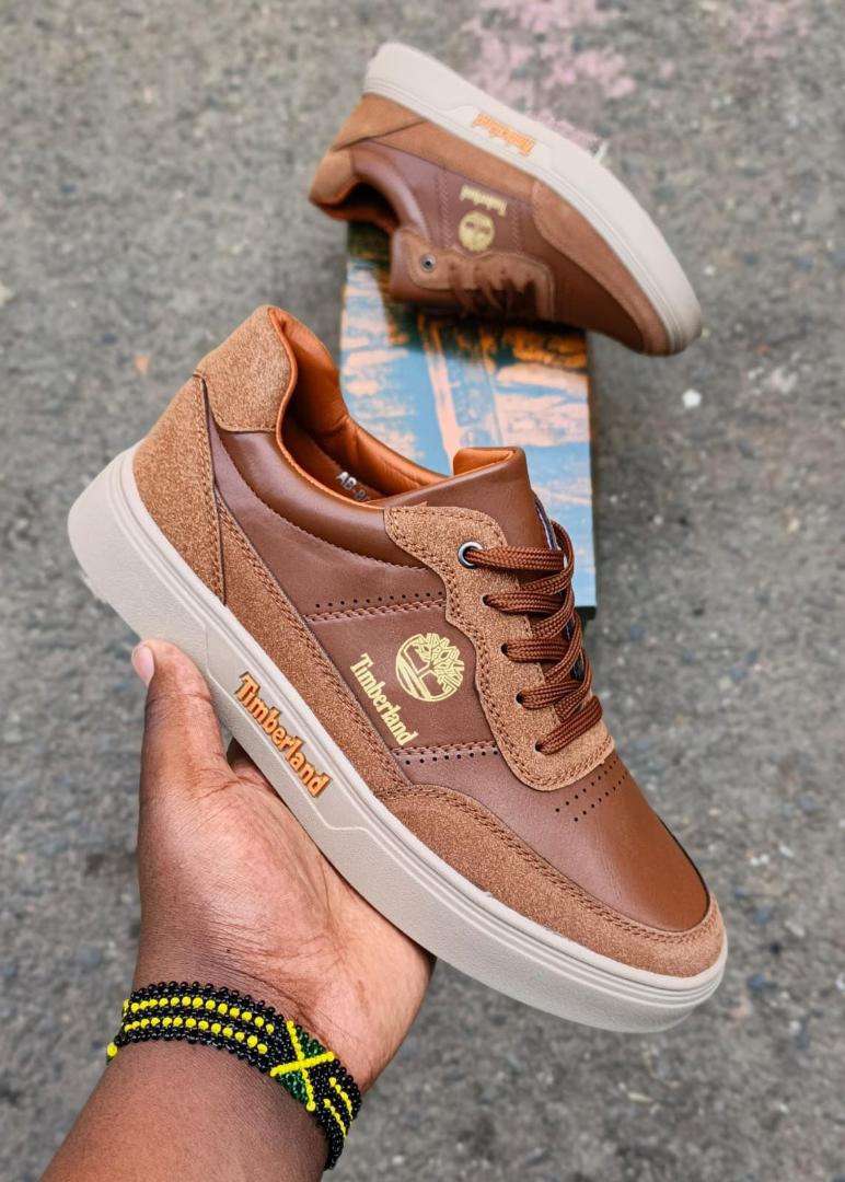 men timberland , variety of color available,very classic ,step outside in style