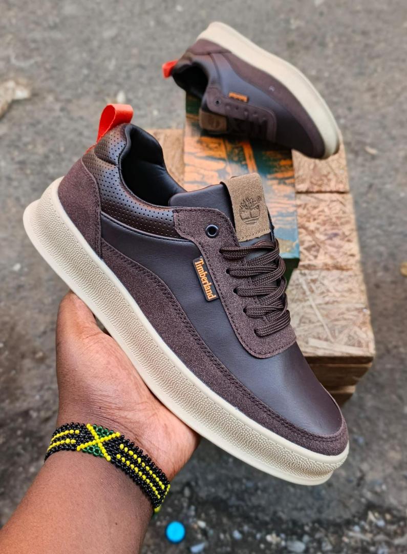 men timberland , variety of color available,very classic ,step outside in style