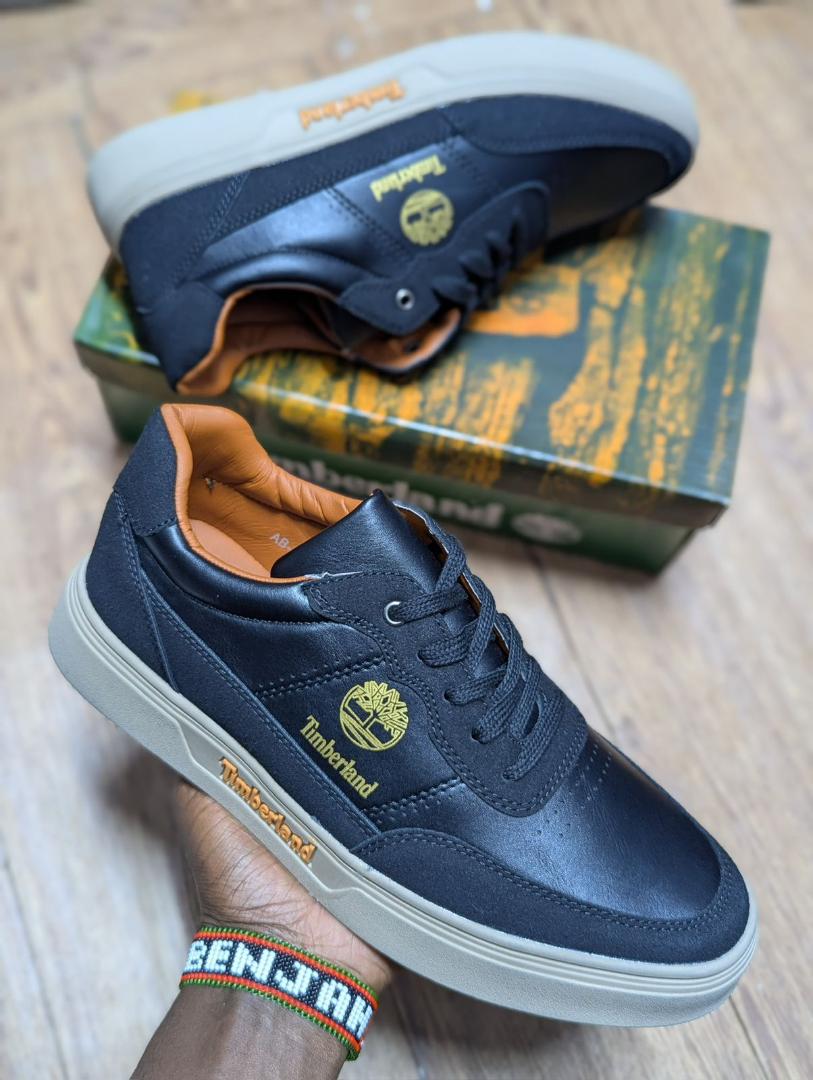 men timberland , variety of color available,very classic ,step outside in style