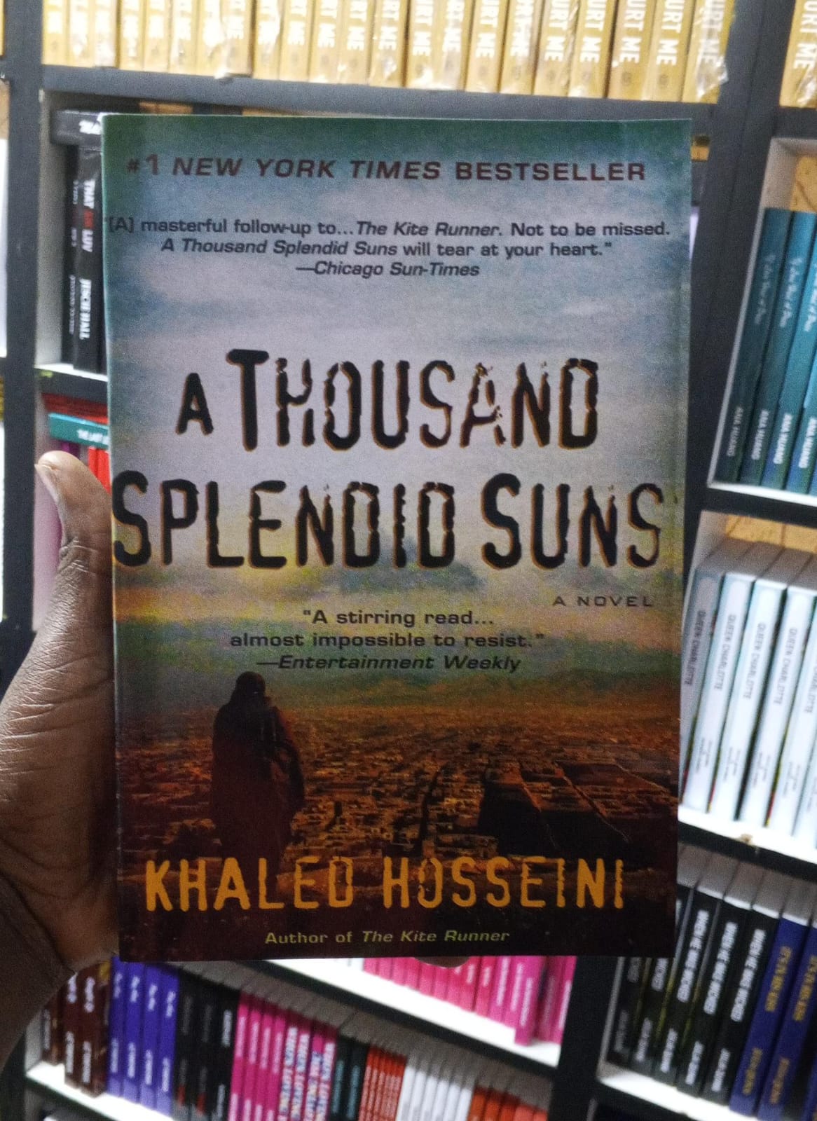 A Thousand Splendid Suns by Khaled Hosseini – International Bestseller Literary Fiction Novel, Emotional Historical Drama, Heartbreaking Family Saga, Women’s Rights and Survival Story Set in Afghanist