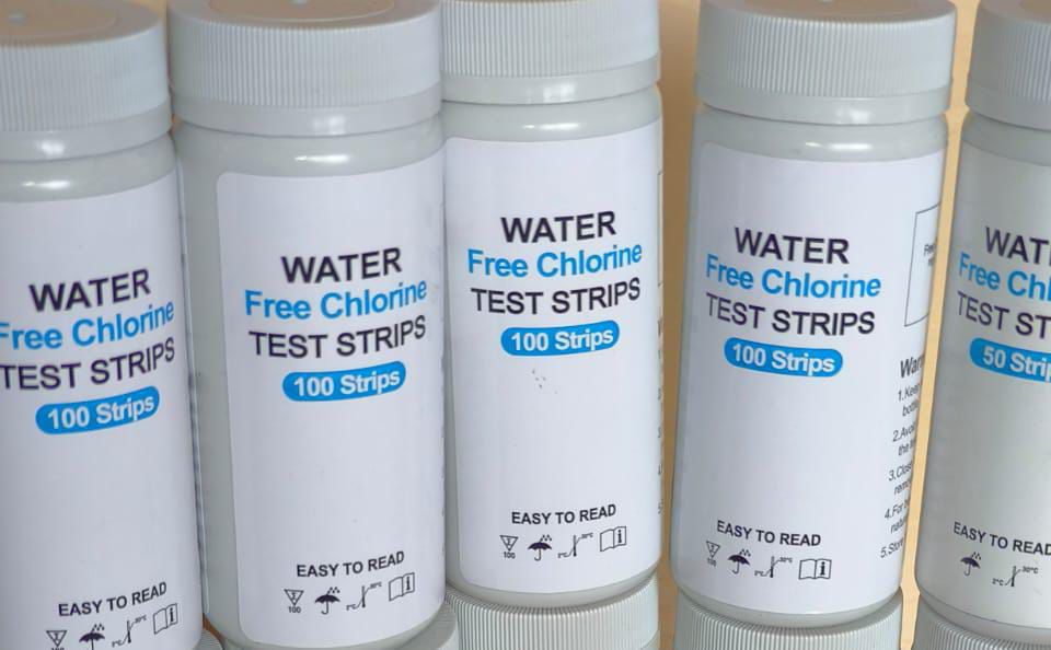 FREE CHLORINE TEST STRIPS 0-500 PPM (PKT OF 100)