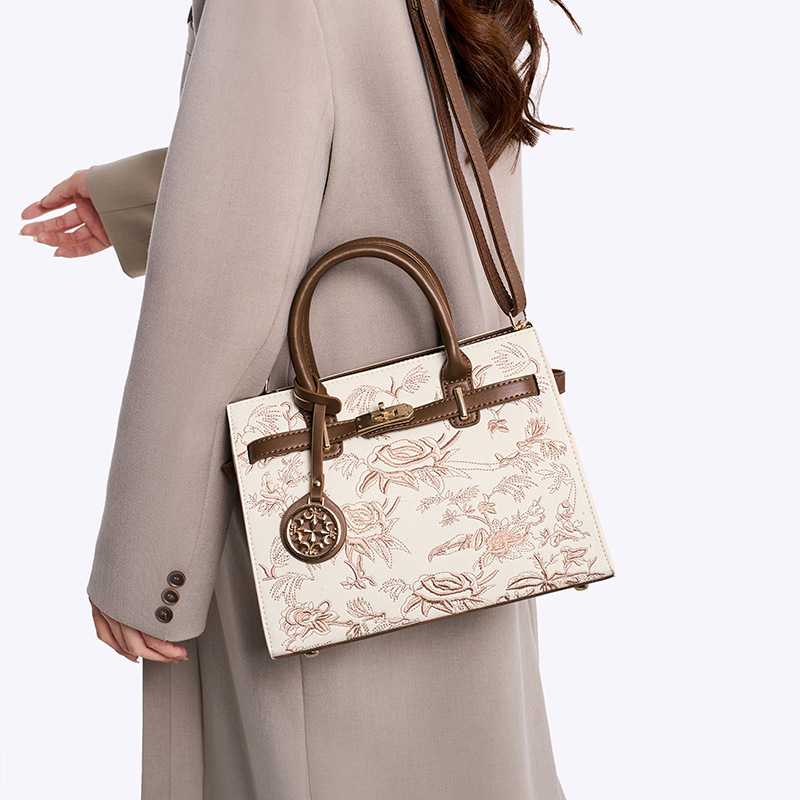 High standardHot Sale 2026 Summer Women's Tote Bag - Large Capacity Ladies Handbag Stylish Shoulder & Crossbody Bag for Daily UseBuy 1 bag free taking 1 set of jewelry set values KSH299.00