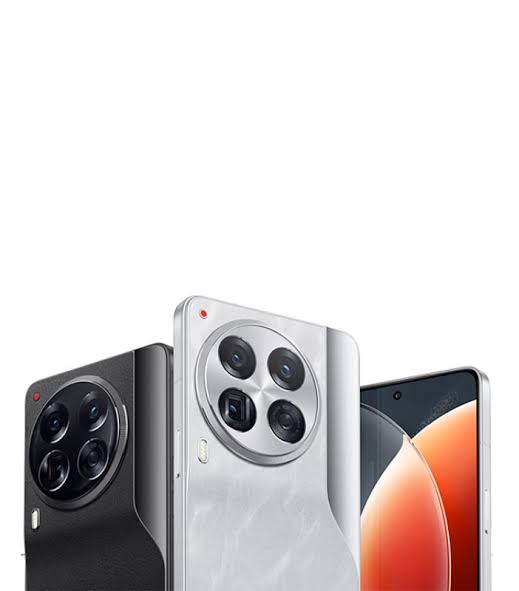 Tecno CAMON 30 Premier 5G, 512GB, 12GB RAM, 6.77" AMOLED, Dual SIM, 5000mAh,Fingerprint (under display, optical)Camera – Triple 50 MP (wide), 50 MP (periscope telephoto), 50 MP (ultrawide)