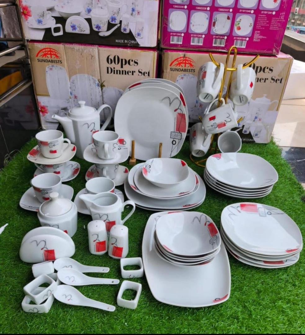 SUNDABESTS 58 pcs Ceramic Dinner Set with Mug Rack - Modern Square Design - Service for 12*2. *60 Piece Ceramic Dinnerware Set SUNDABESTS - Plates, Bowls, Cups, Teapot + Accessories