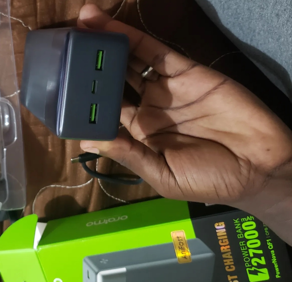 Oraimo 27000mAh QF1 power bank fast charging high capacity power bank