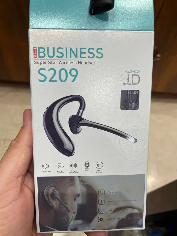 Bluetooth Headset Wireless Earphone Built-in Mic For Sport Running Driving Call