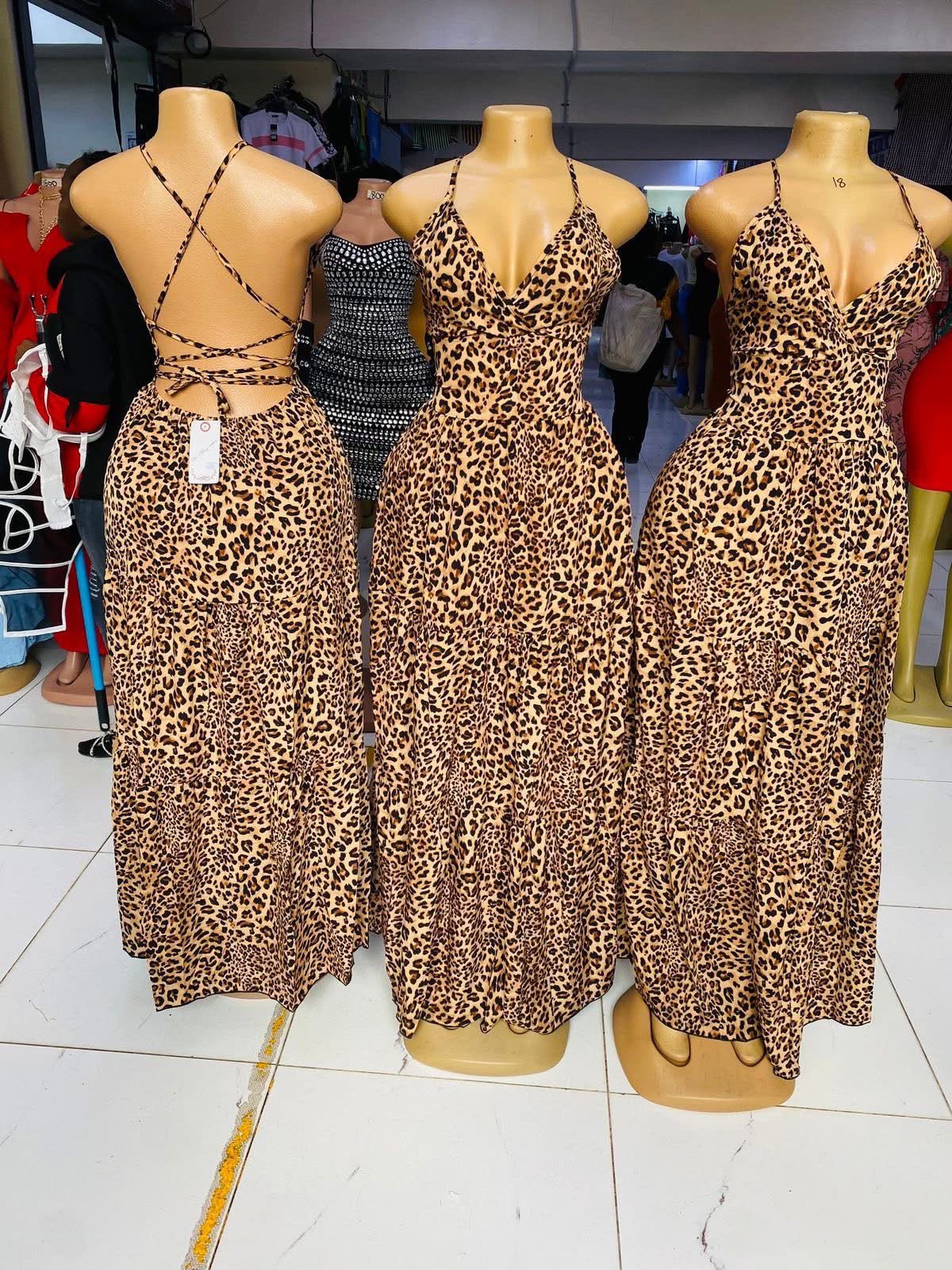 Women’s Cheetah Print Maxi Dress – Sexy V-Neck Spaghetti Strap Backless Long Dress, Bodycon Animal Print Evening Gown for Parties, Clubwear, Dates and Special Occasions