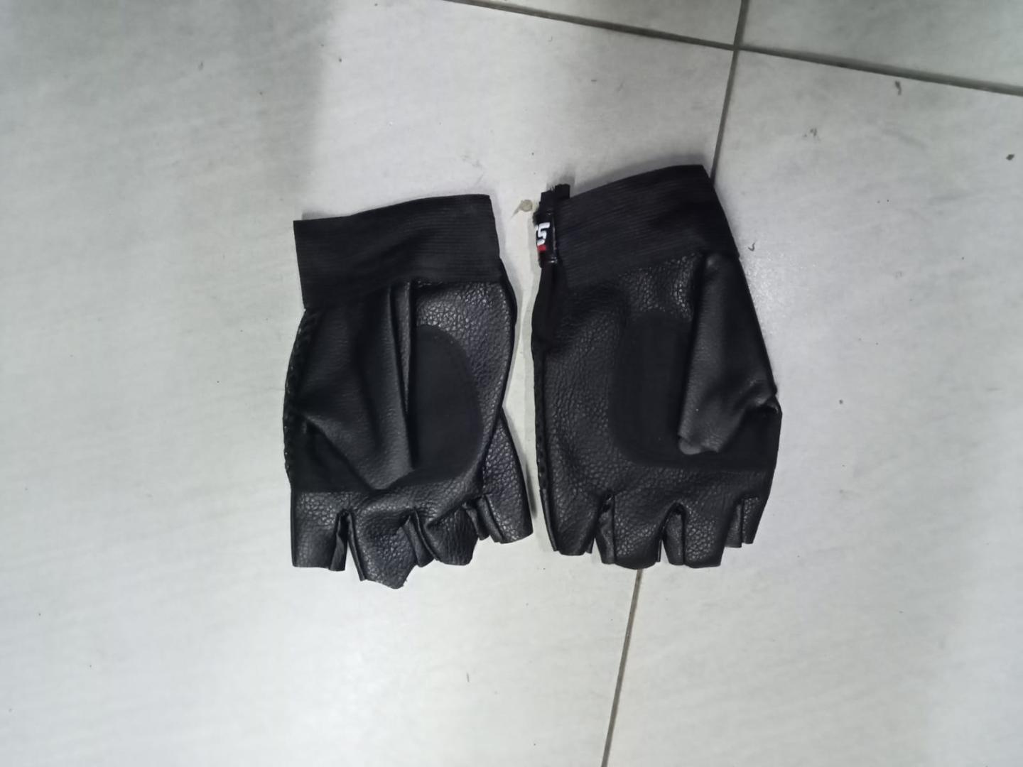 Universal Half Finger Gloves 1 Pair Nonslip Safety Gear Mesh Design Breathable Sport Cycling Motorbike Bike Motorcycle Riding Racing Unisex Tactical Light with Reflective Strip BLACK BLUE RED Summer
