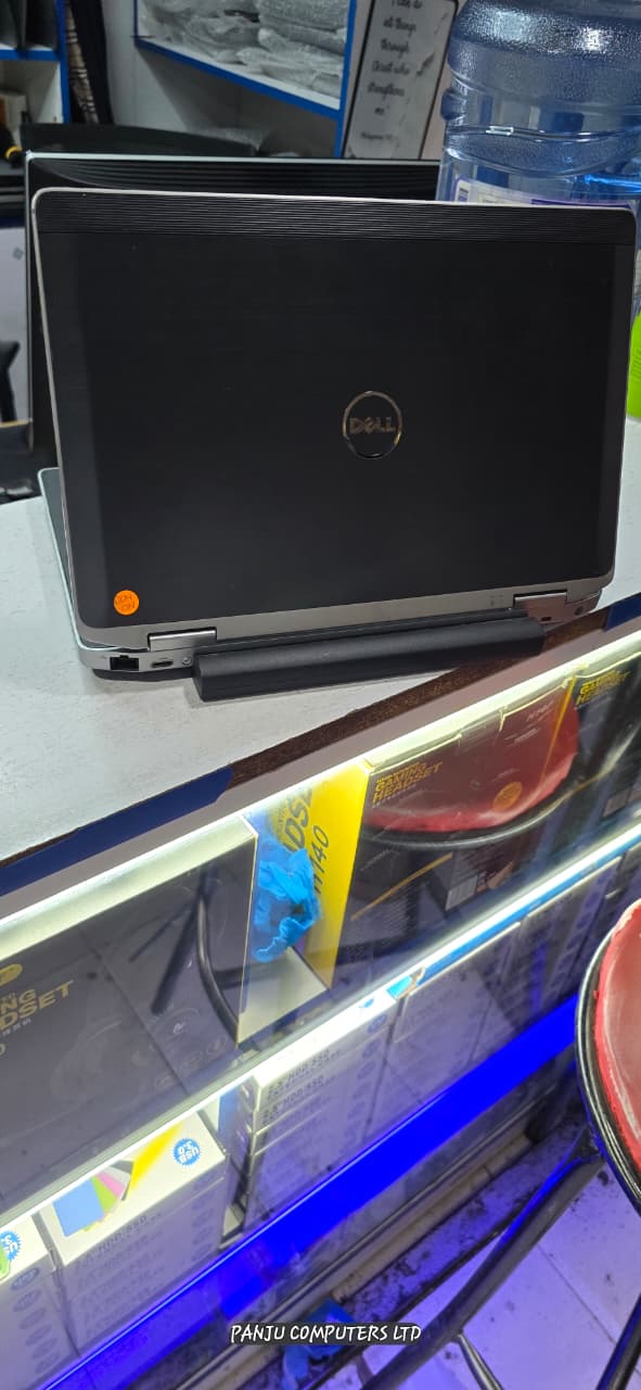 (FREE MOUSE)Refurbished dell latitude e6320 intel i5 8gb Ram 320gb ssd 13.3. Inch Screen student laptop Laptop With Windows 10 and Office 2016 pre activated