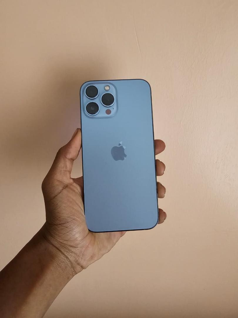 IPhone 13 Pro max.